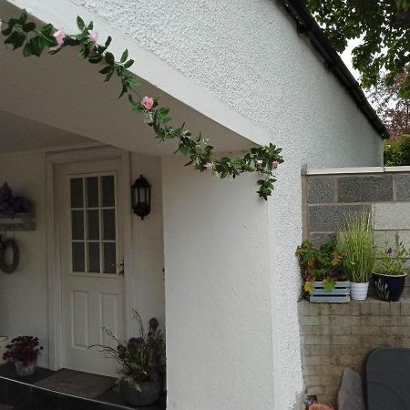 2 Bedrooms Sleeps 4 Free Wifi Parking Outdoor Area ランディン・リンクス エクステリア 写真