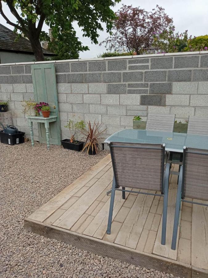 2 Bedrooms Sleeps 4 Free Wifi Parking Outdoor Area ランディン・リンクス エクステリア 写真