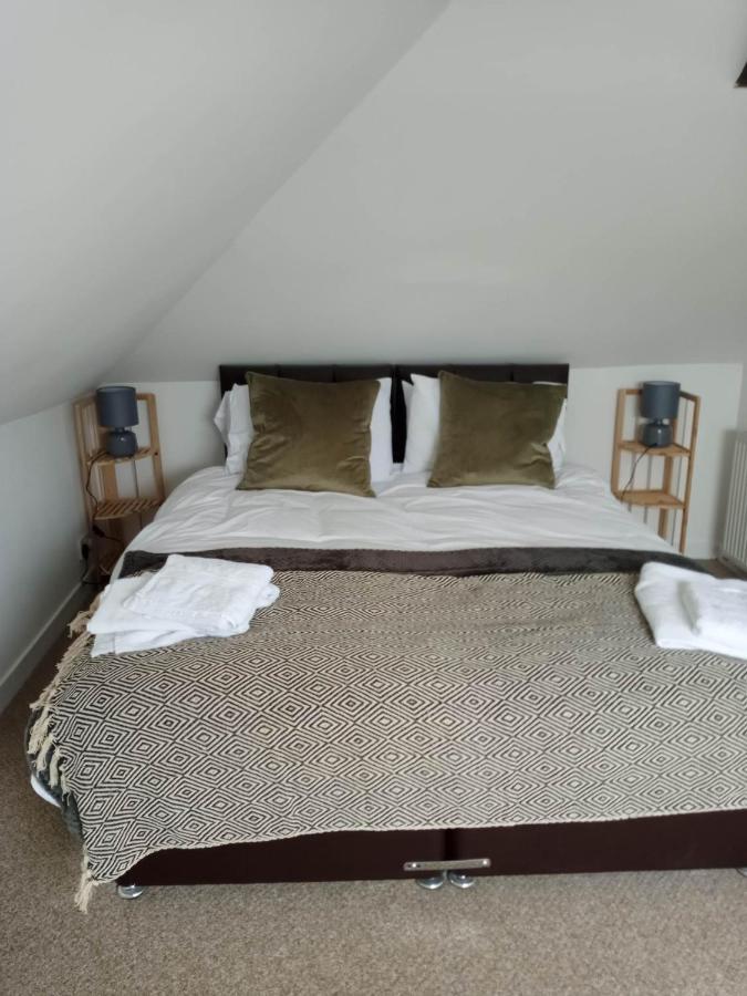 2 Bedrooms Sleeps 4 Free Wifi Parking Outdoor Area ランディン・リンクス エクステリア 写真