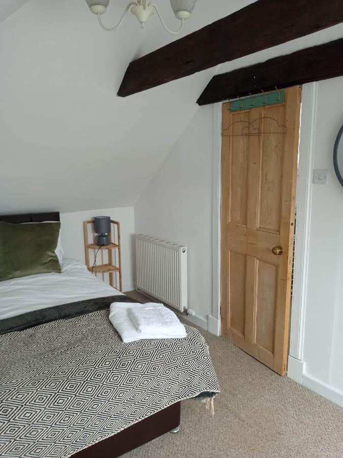 2 Bedrooms Sleeps 4 Free Wifi Parking Outdoor Area ランディン・リンクス エクステリア 写真